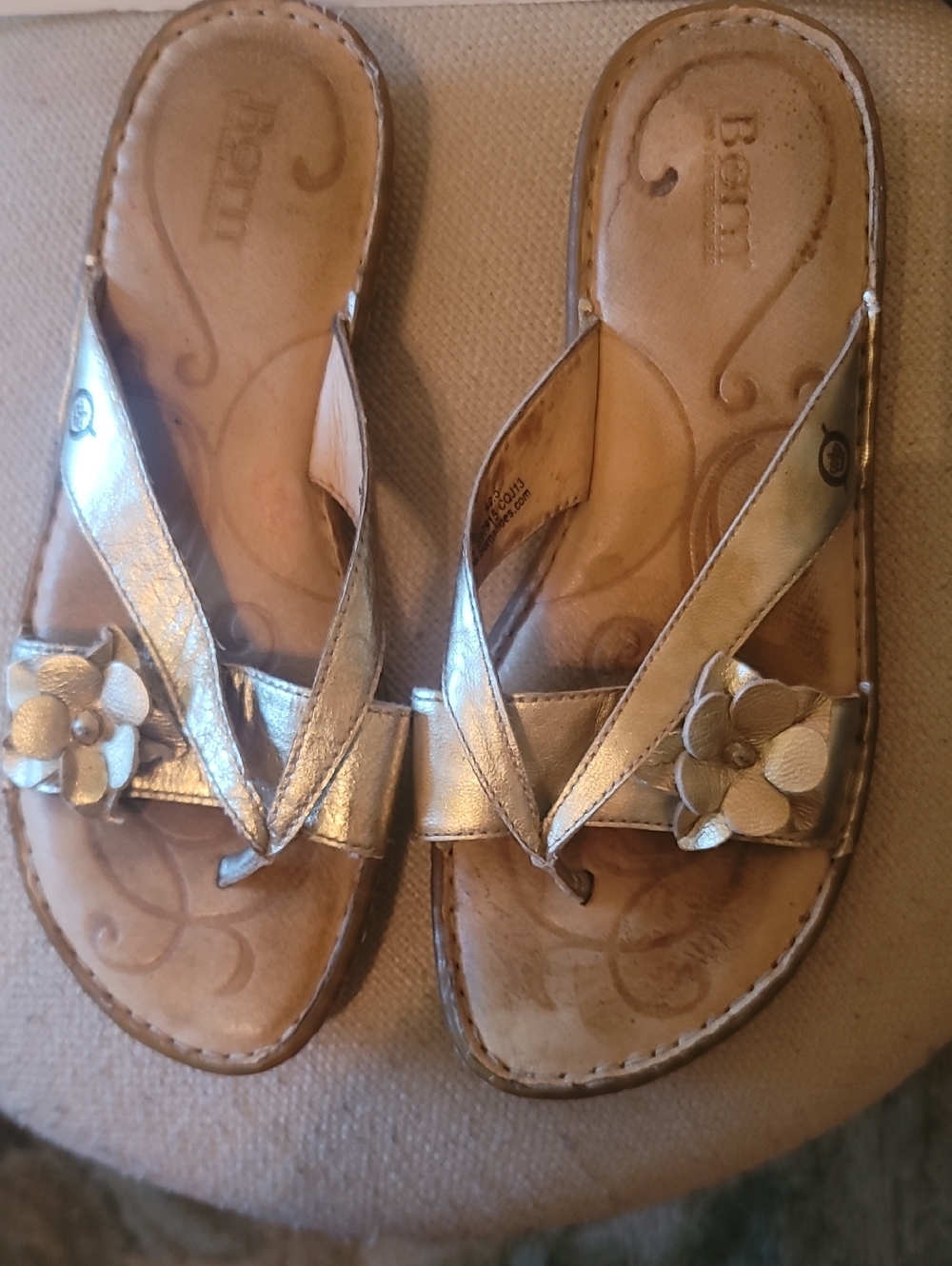 Born Women’s Gold Metallic Floral Thong Sandals